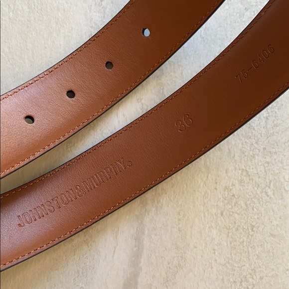 Johnston & Murphy Smooth Black Basic Belt - Picture 2 of 6